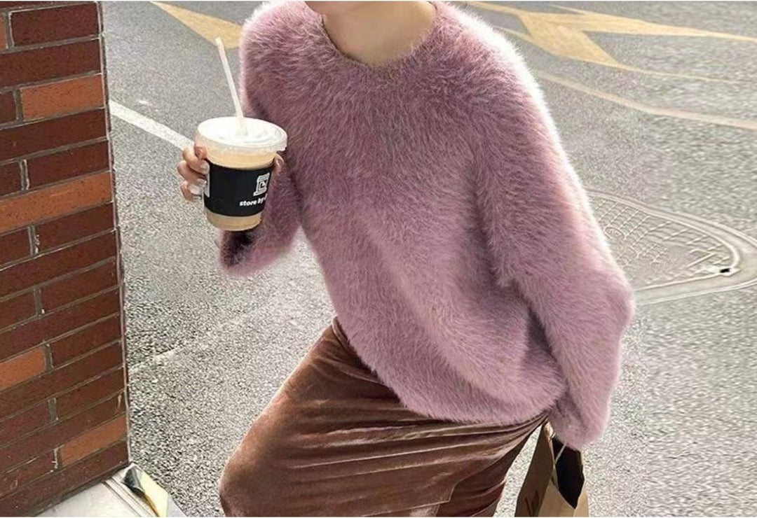 Damen Flauschiger Pullover mit lässigem Schnitt und hohem Rundhalsausschnitt EB