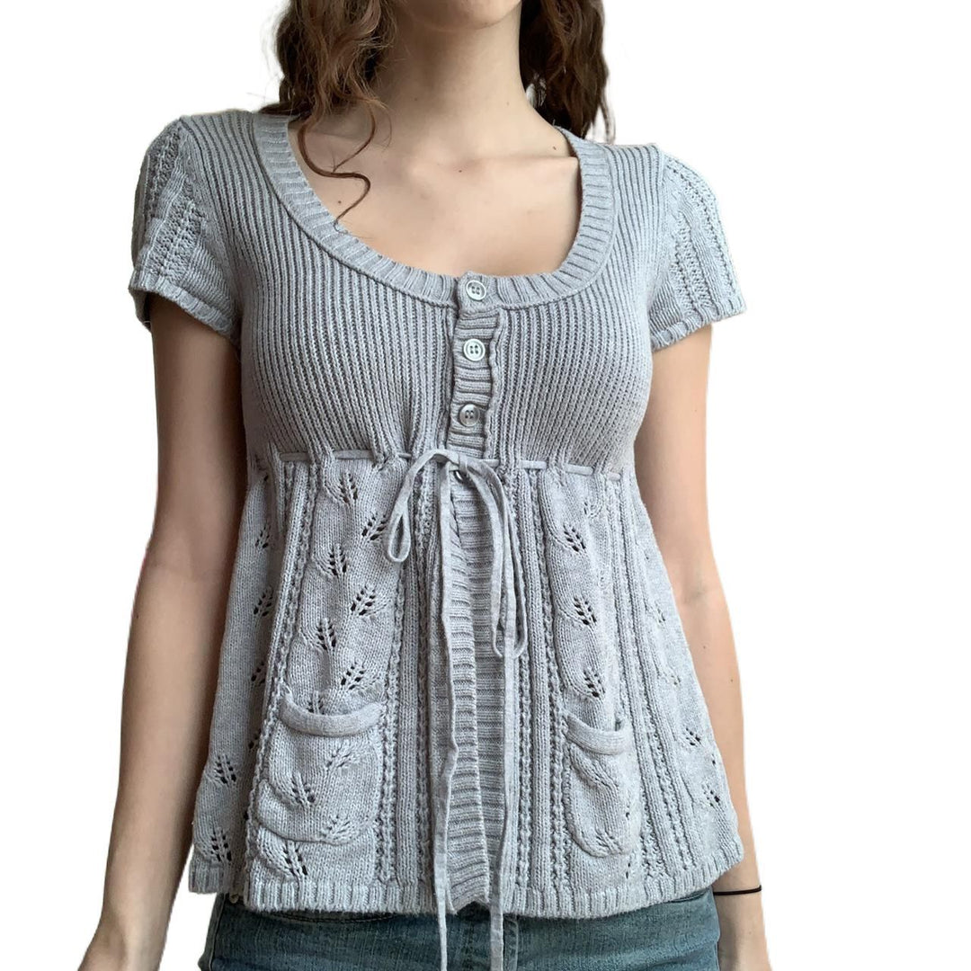 Damen Strickoberteil mit dekorativem Bindegürtel und Eingrifftaschen EB