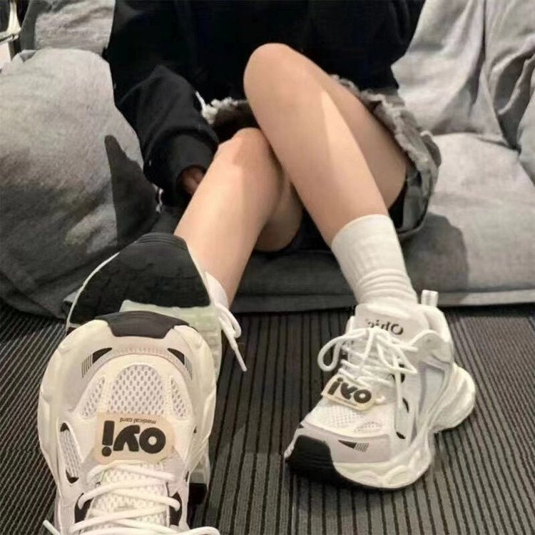 Damen Sportliche Sneakers mit atmungsaktivem Mesh-Obermaterial und gepolsterter Sohle EB