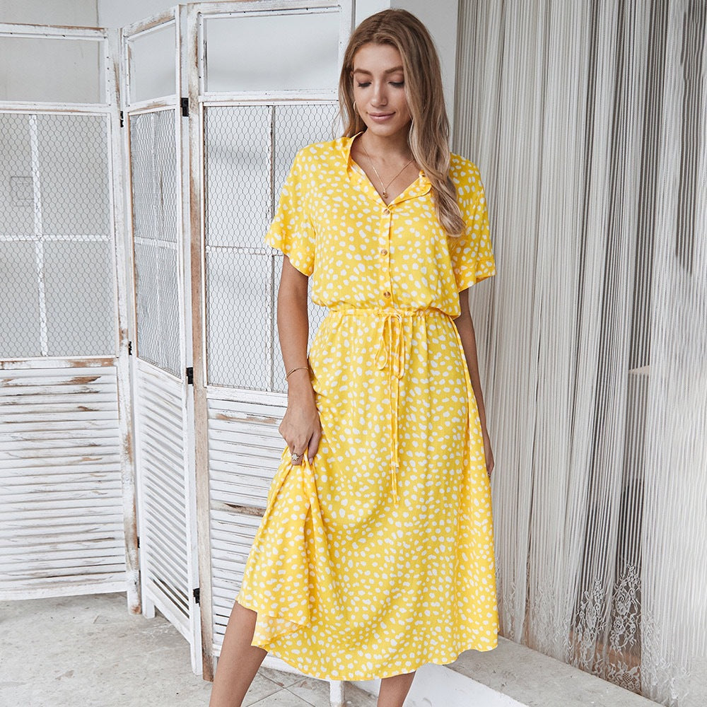 Damen Kurzarmkleid mit modernen Punkten und Taillenzug EB
