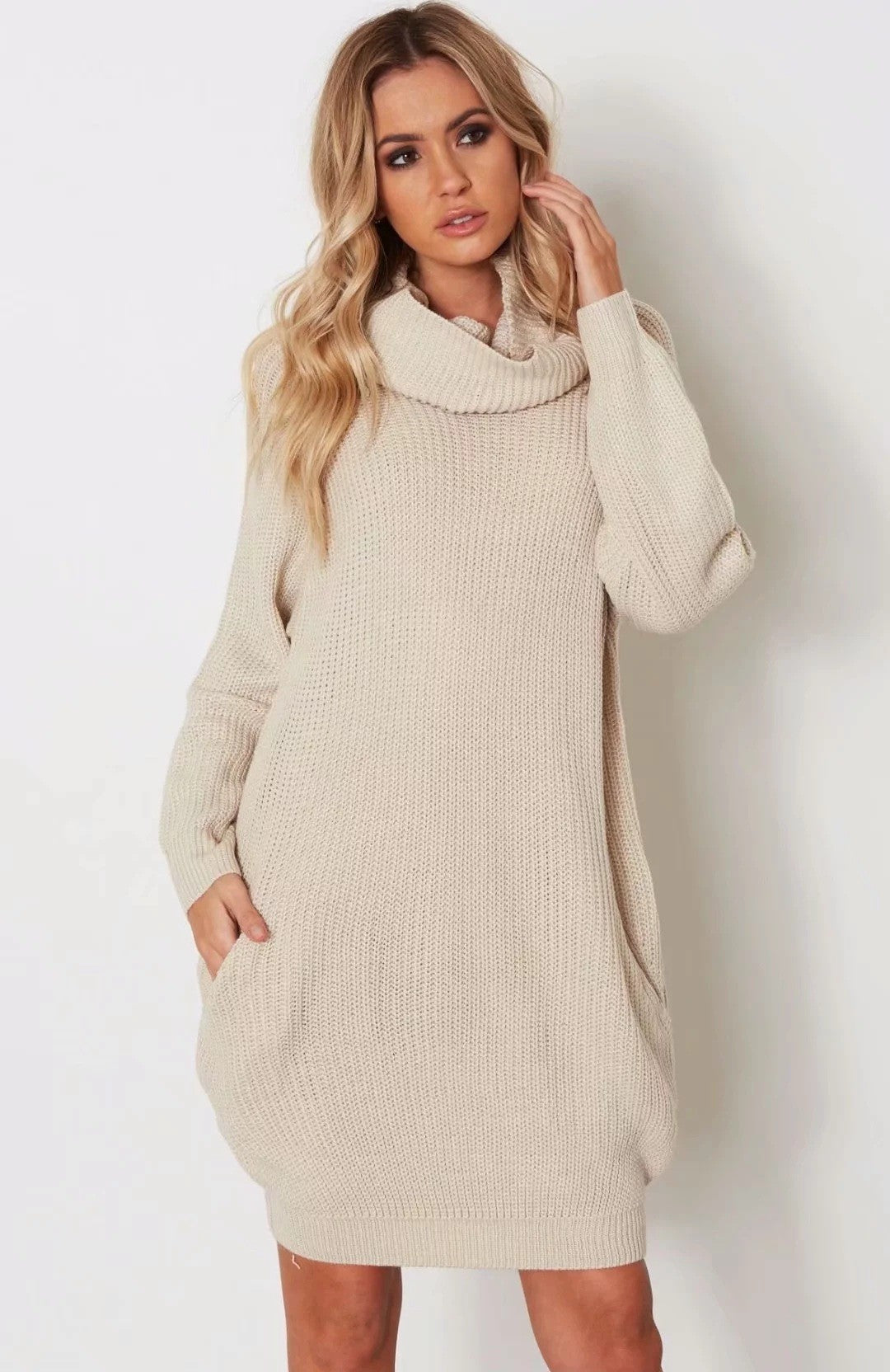 Damen Strickkleid mit weitem Kragen EB