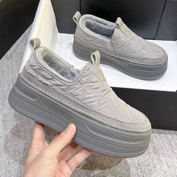 Damen Komfortable Slip-On Sneakers mit dämpfender Sohle und wärmendem Innenfutter EB