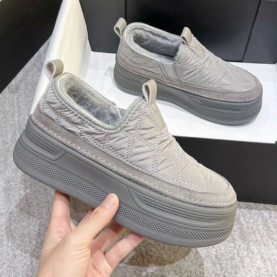 Damen Komfortable Slip-On Sneakers mit dämpfender Sohle und wärmendem Innenfutter EB