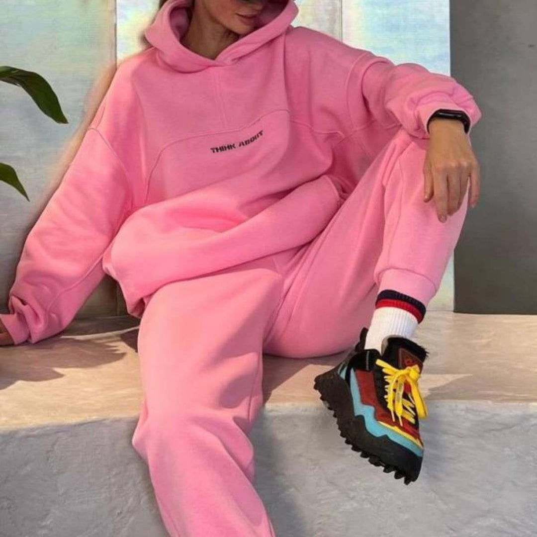 Damen Oversized Kapuzenpullover mit Statement-Print und elastischer High-Waist Jogginghose Set EB