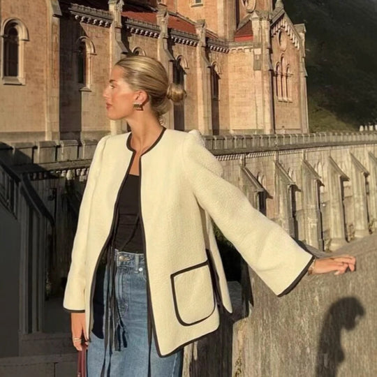 Damen gemütliche und stilvolle Jacke mit praktischen Taschen und Bindegürtel EB