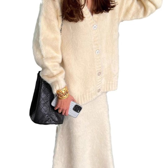 Damen Weicher Strickcardigan mit V-Ausschnitt und Knopfdetails EB
