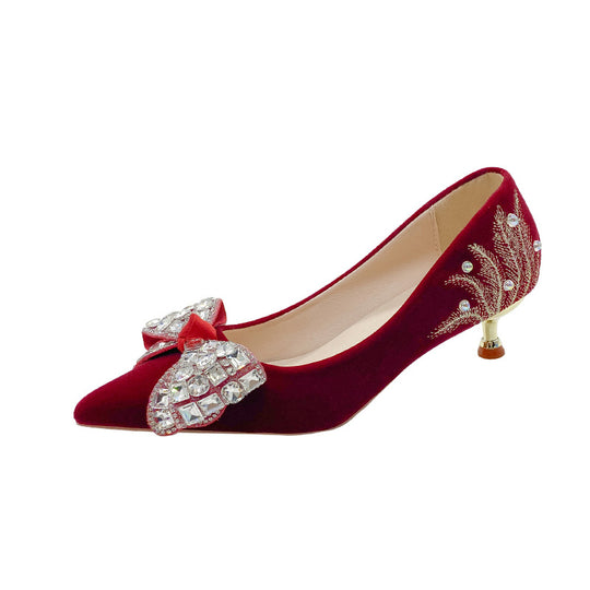 Damen Glamouröse Pumps mit funkelndem Schmuckdetail und eleganter Schleife EB