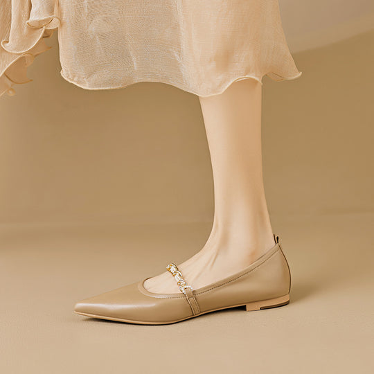 Damen Ballerinas aus Leder mit edlem Kettendetail EB