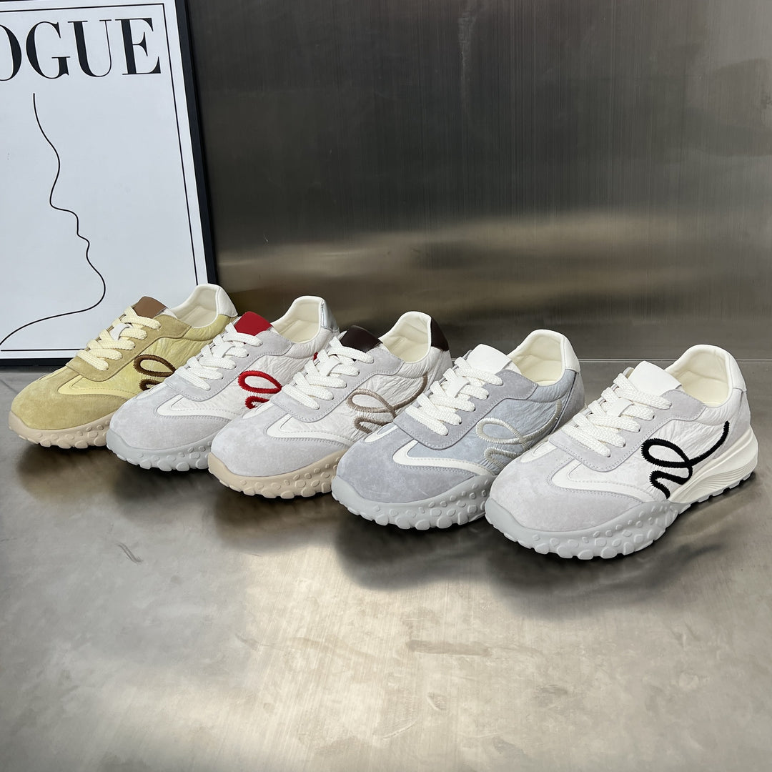 Damen Sportliche Sneakers mit gepolstertem Futter und rutschfester Laufsohle EB