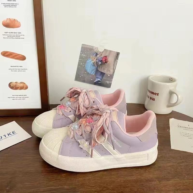 Damen modische Sneaker mit floralem Dekor und dämpfendem Sohlenprofil EB