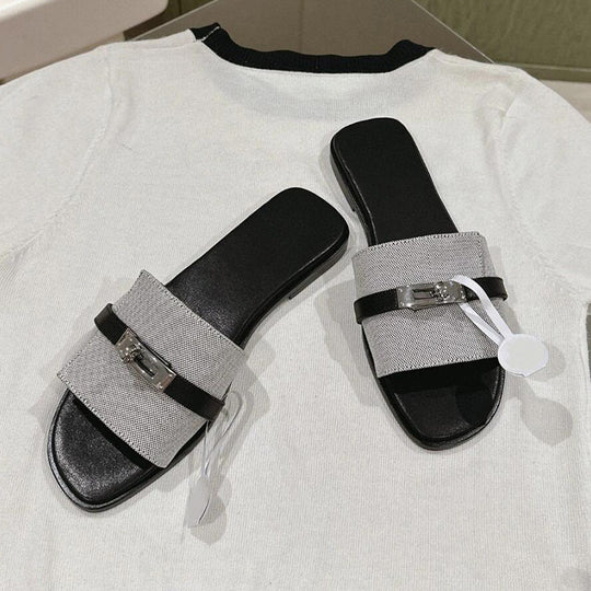 Damen elegante Flip-Flops mit modischen Riemen und komfortablem Fußbett EB