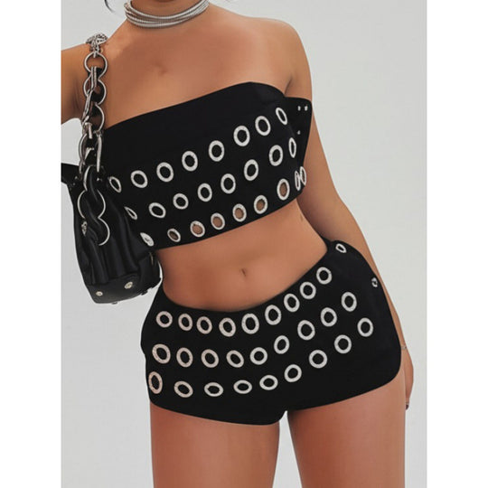 Damen modischer Minirock mit asymmetrischem Schnitt und metallischen Details EB