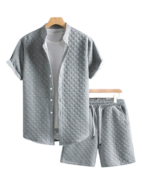 Herren nan zweiteiliges Sommerensemble mit Stehkragen-Hemdjacke und elastischen Komfort-Shorts in geprägter Karo-Textur EB
