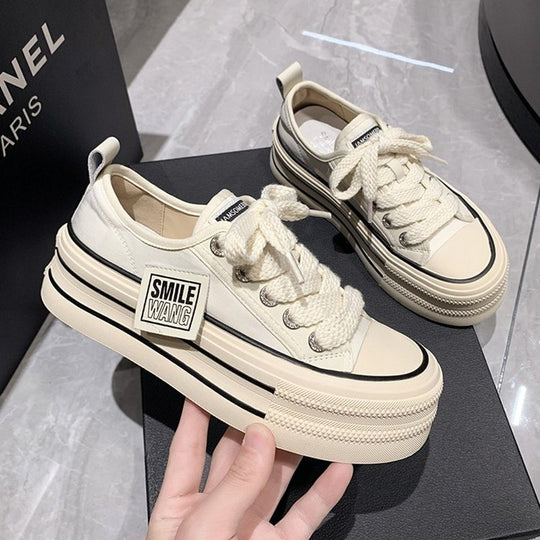 Damen Plateau Sneakers mit doppelter Sohle und trendigem Design EB