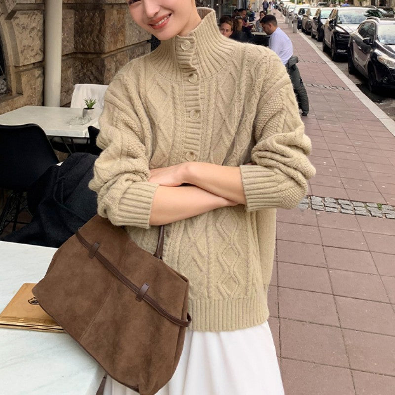 Damen Strickjacke mit hochgeschlossenem Kragen und strukturierter Oberfläche EB