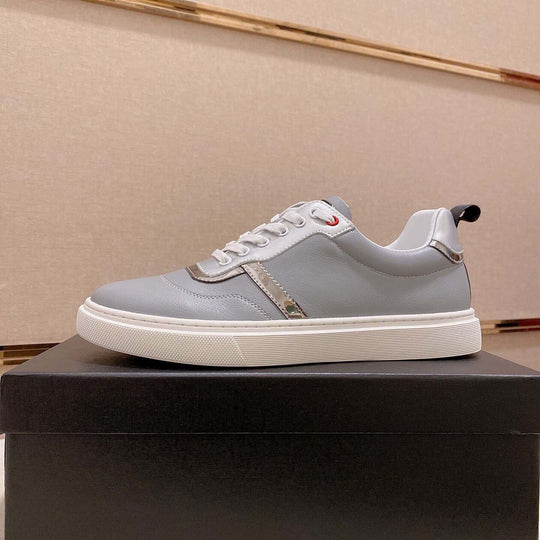 Damen Sportliche Sneaker mit modernem Design und eleganter Lederoberfläche EB