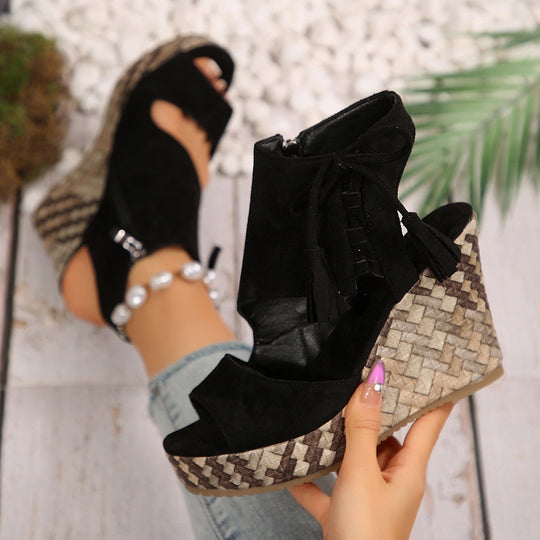 Damen Wedge-Sandalen mit modischem Fransen-Detail EB