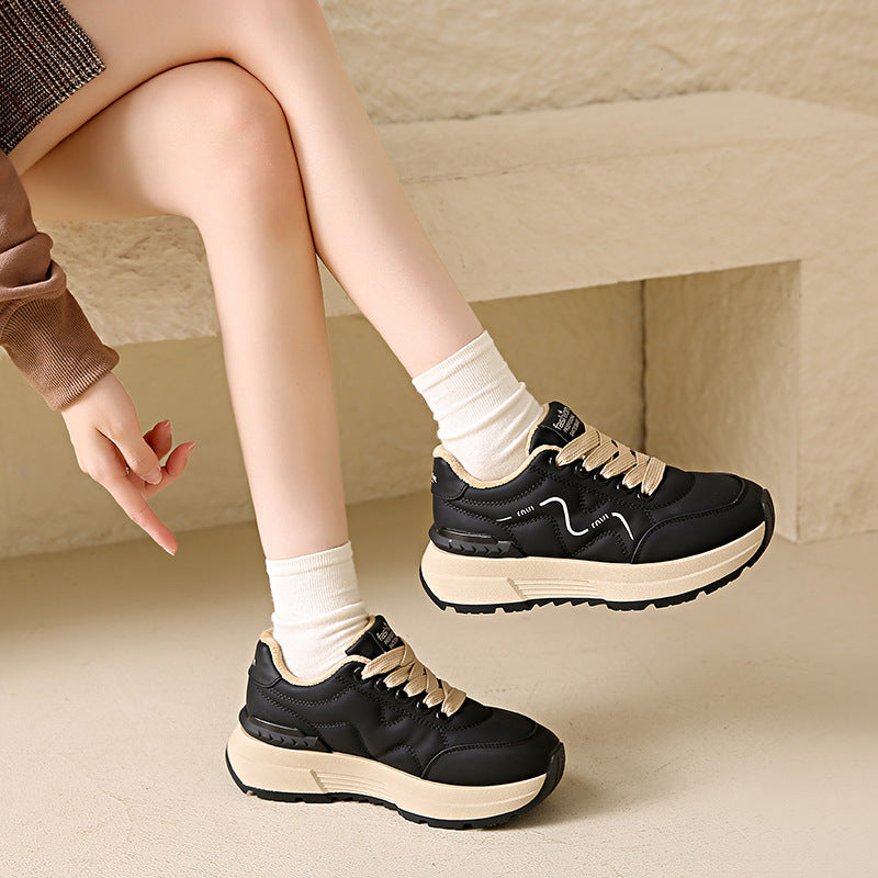 Damen Freizeit Sneakers mit angenehmem Futter und rutschfester Sohle EB