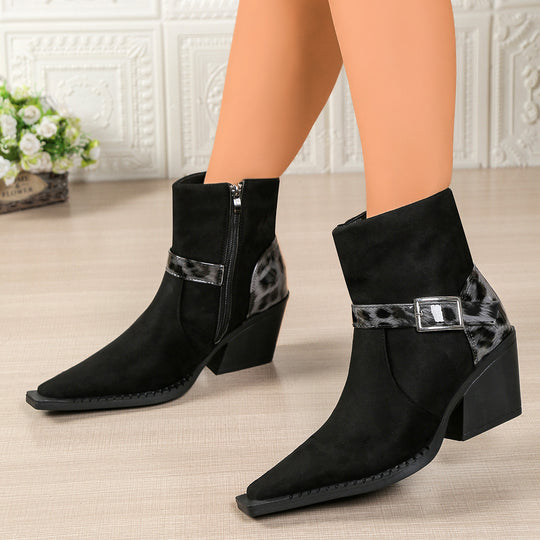 Damen elegante Ankle-Boots mit modernem Design und stilvollen Metallakzenten EB