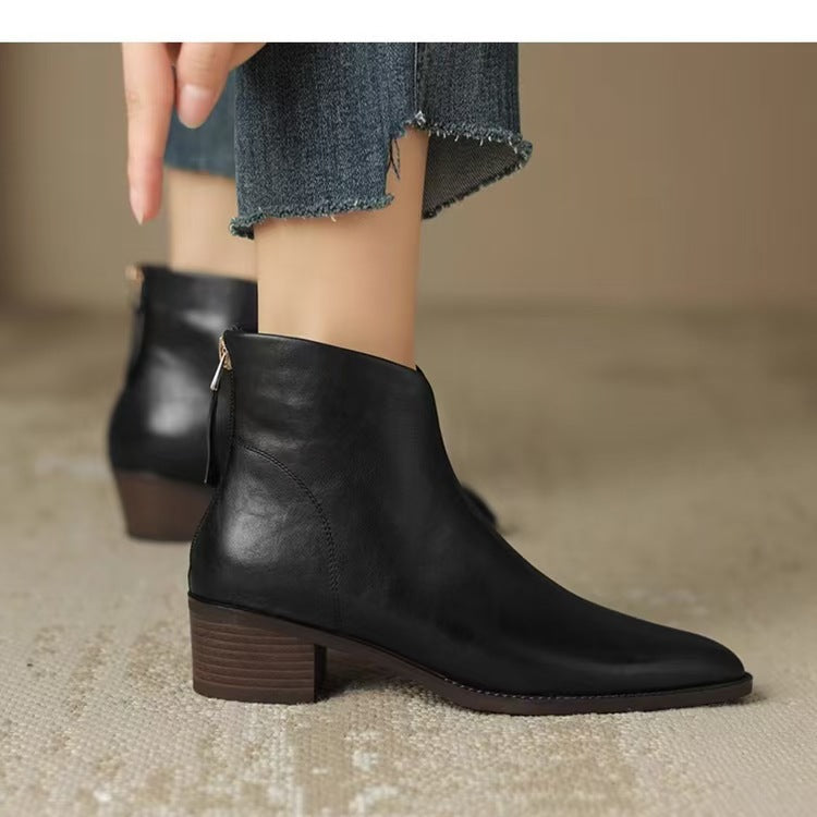 Damen nan spitze Chelsea-inspirierte Stiefelette mit asymmetrischem Schaft und mittelhohem Blockabsatz EB
