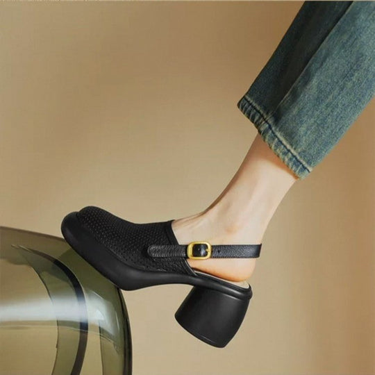 Damen Riemchen-Clogs mit perforierter Oberfläche und komfortablem Blockabsatz EB