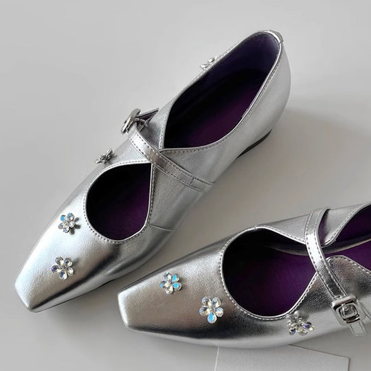 Damen elegante Mary Jane Schuhe mit floralen Details EB