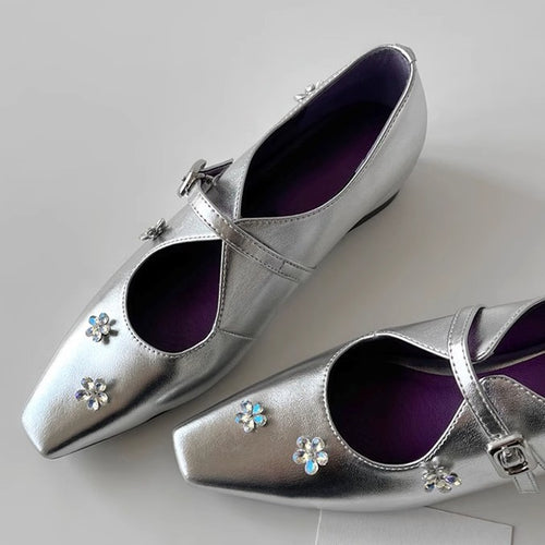 Damen elegante Mary Jane Schuhe mit floralen Details EB