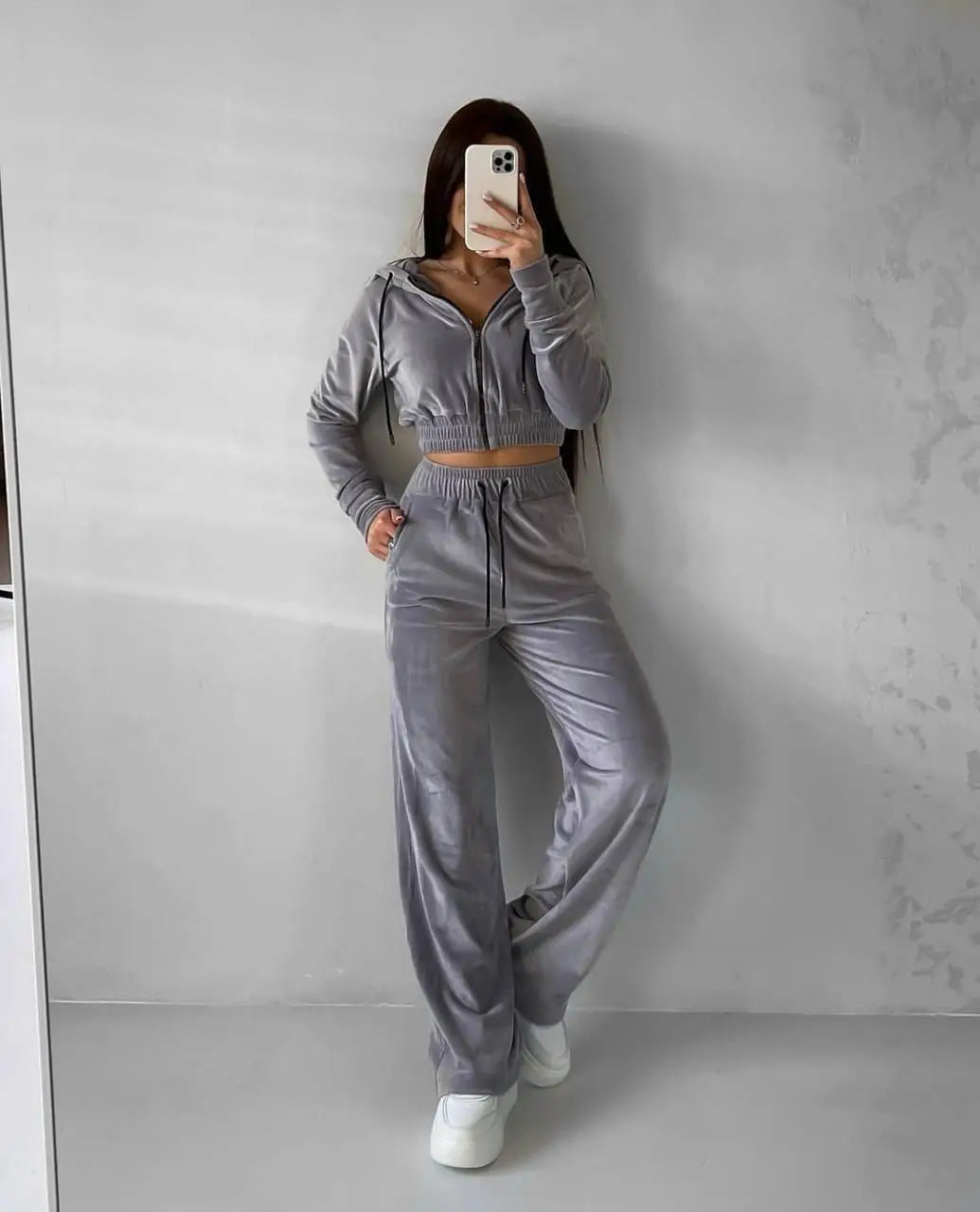 Damen Samt-Loungewear-Set mit Cropped Zip-Kapuzenjacke und weiter Palazzohose EB