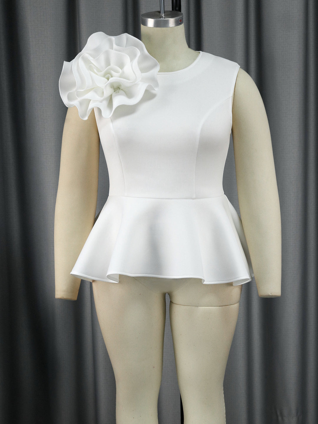 Damen Elegantes Oberteil mit voluminösem Rüschendetail EB