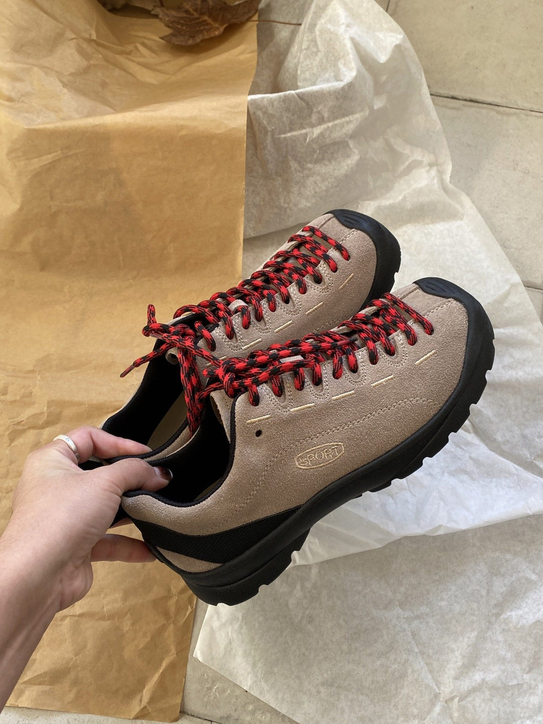 Damen Sportliche Wanderschuhe mit griffiger Sohle und atmungsaktiver Oberfläche EB