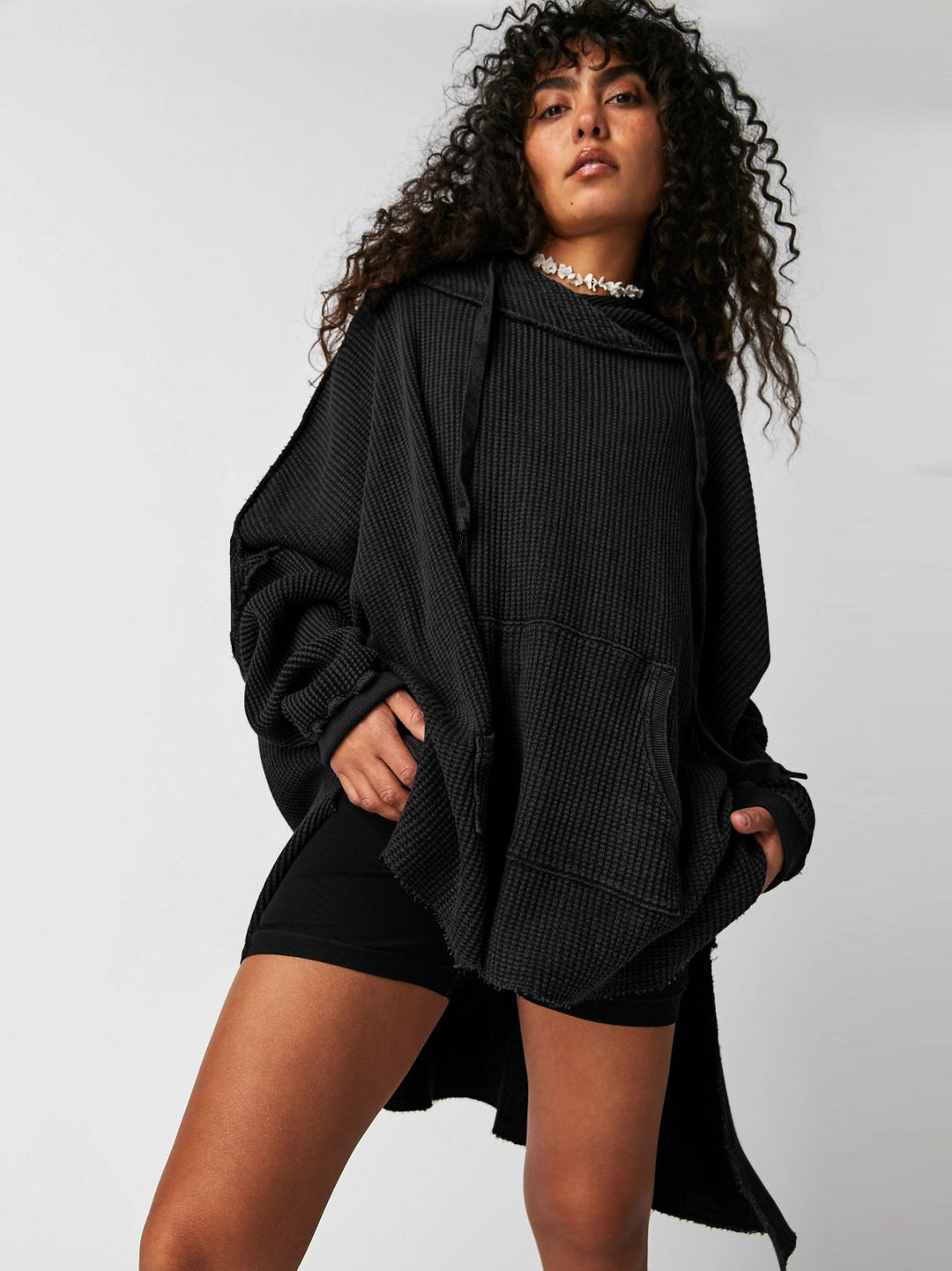 Damen Lässiger Hoodie mit strukturiertem Design und praktischer Kängurutasche EB