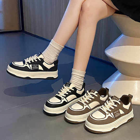 Damen Komfortable Freizeitsneaker mit verstärktem Obermaterial und stoßdämpfender Sohle EB