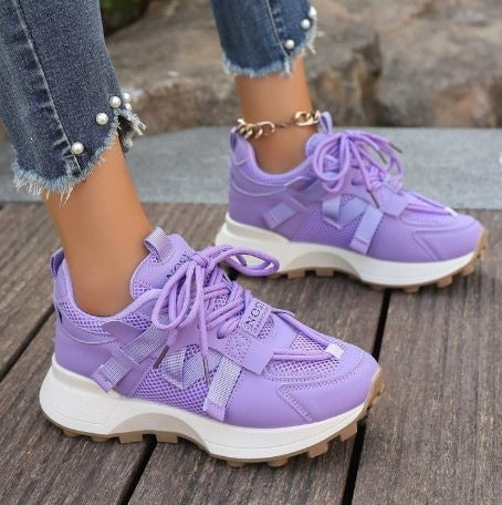 Damen Chunky-Plateau-Sneaker mit atmungsaktivem Mesh und montierten Riemen EB