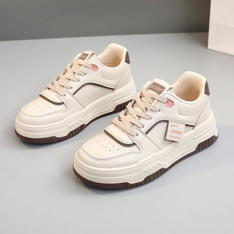 Damen Sportliche Sneakers mit robustem Obermaterial und dämpfendem Sohlenprofil EB