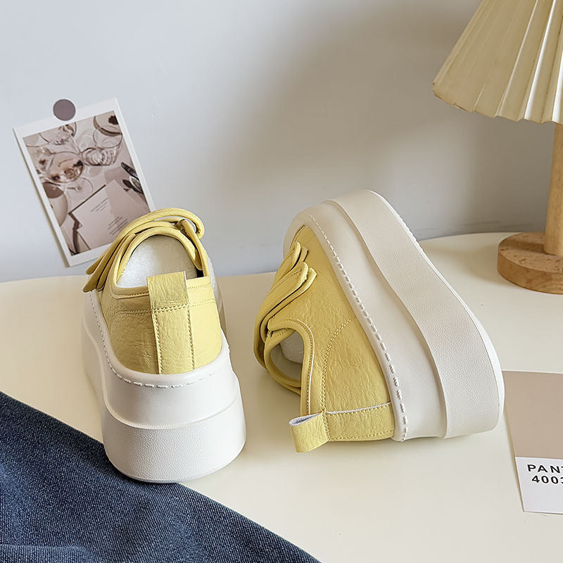 Damen Plateau-Sneaker mit doppeltem Klettverschluss und ergonomischer Sohle EB