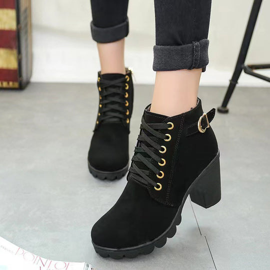 Damen Modische Stiefeletten mit trendigem Schnürung und stabilen Blockabsatz EB