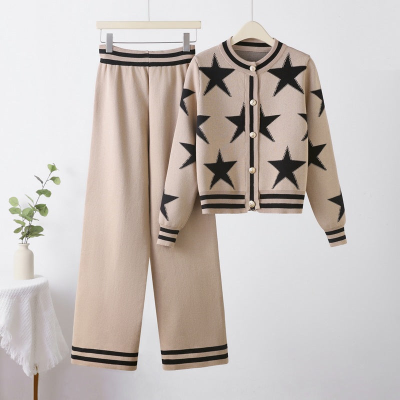 Damen modisches Strick-Loungewear-Set mit Sternenmuster und kontrastierenden Details EB