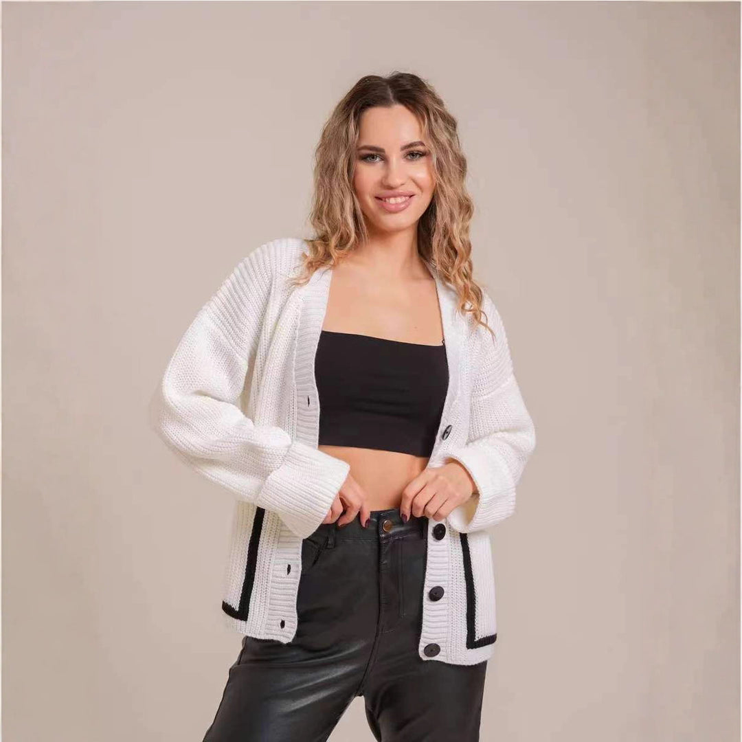 Damen lässiger Strickcardigan mit kontrastierenden Taschen und klassischen Knopfdetail EB