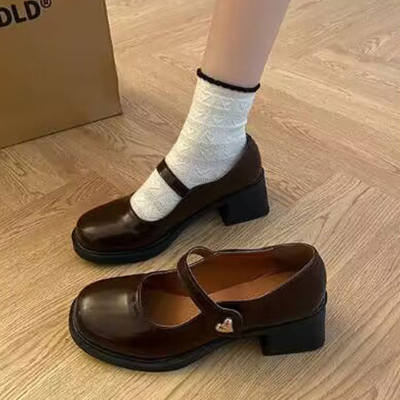Damen Mary-Jane Schuhe mit modischer Herzschnalle und komfortablem Blockabsatz EB
