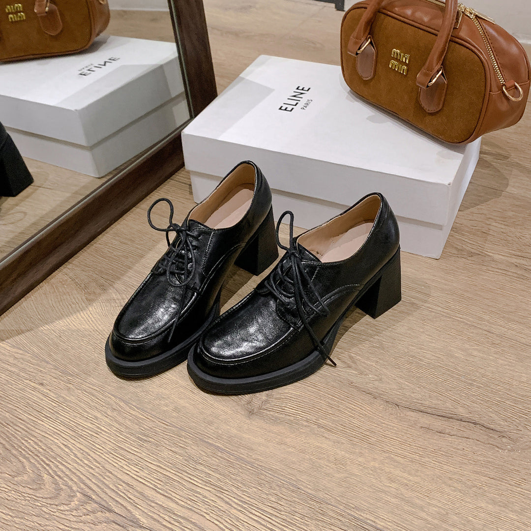 Damen Schnürschuhe mit elegantem Blockabsatz und modischem Finish EB