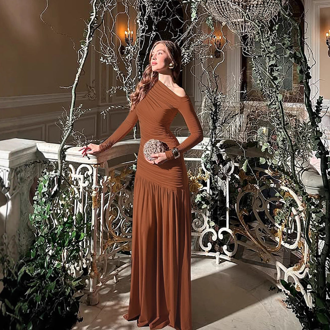Damen Elegantes Maxikleid mit asymmetrischem Schnitt und Raffung EB