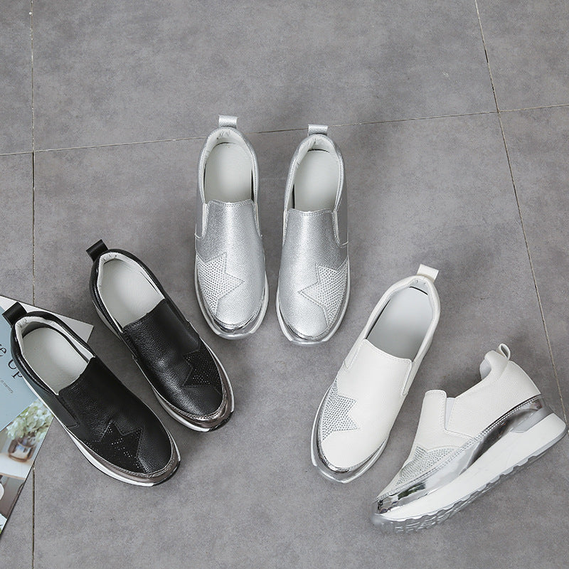 Damen sportliche Slip-On Sneakers mit glänzender Korksohle EB