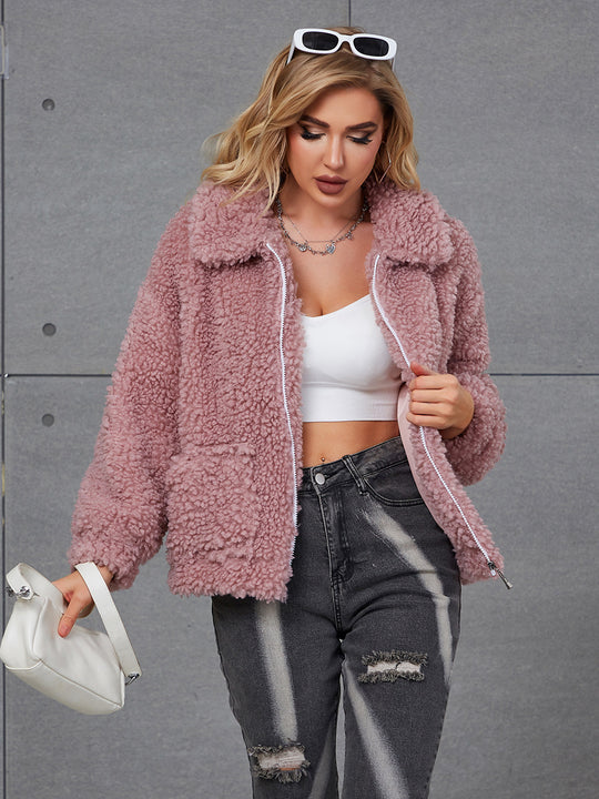 Damen Kuschelige Teddyjacke mit breitem Kragen und seitlichen Taschen EB