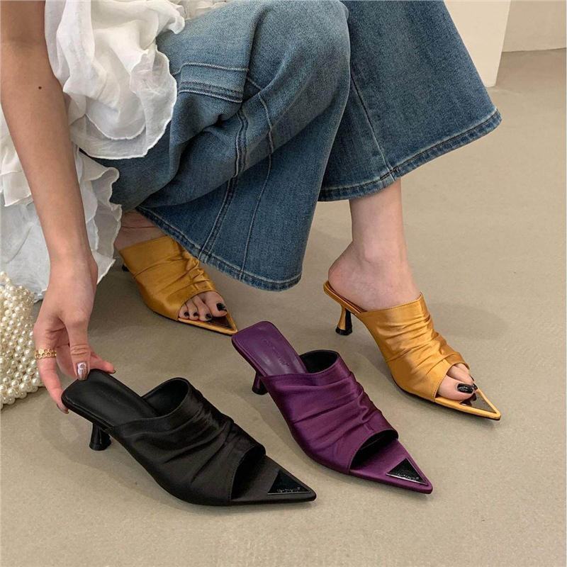 Damen offene Mules mit elegantem Rüschendesign EB