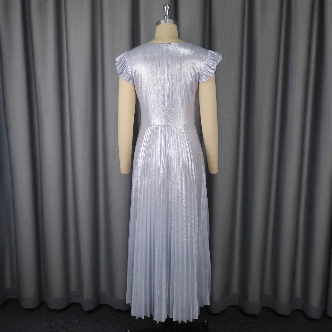 Damen Elegantes Plisseekleid mit funkelnden Details EB