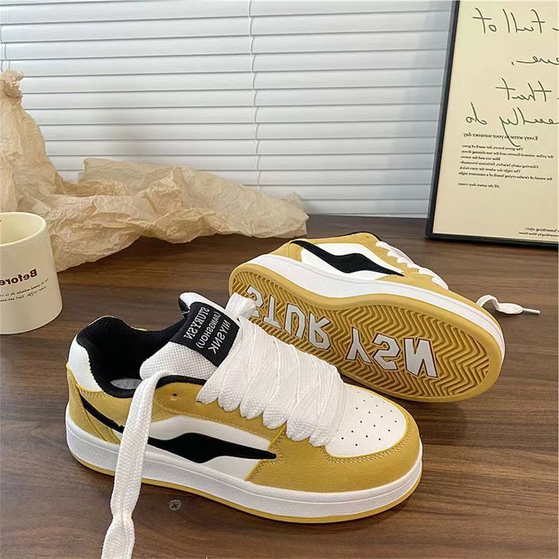 Damen Sportliche Sneakers mit komfortabler Dämpfung und modernen Designelementen EB