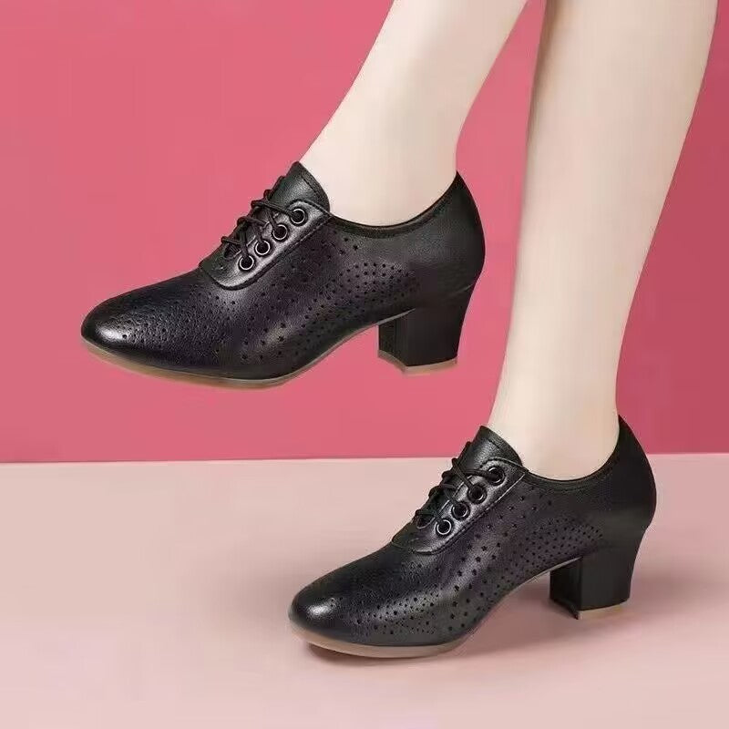 Damen Elegante und atmungsaktive Halbschuhe mit modischem Lochdesign EB
