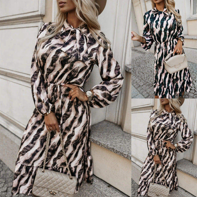 Damen Maxikleid mit Rüschen und elastischem Taillenzug EB