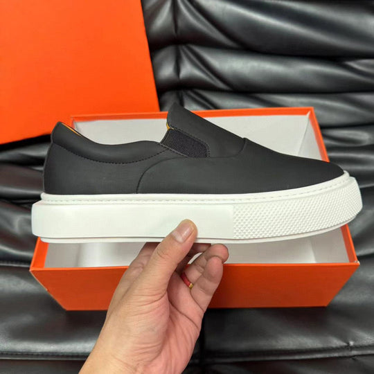 Damen Slip-On Sneaker mit dämpfendem Fußbett und rutschfester Sohle EB