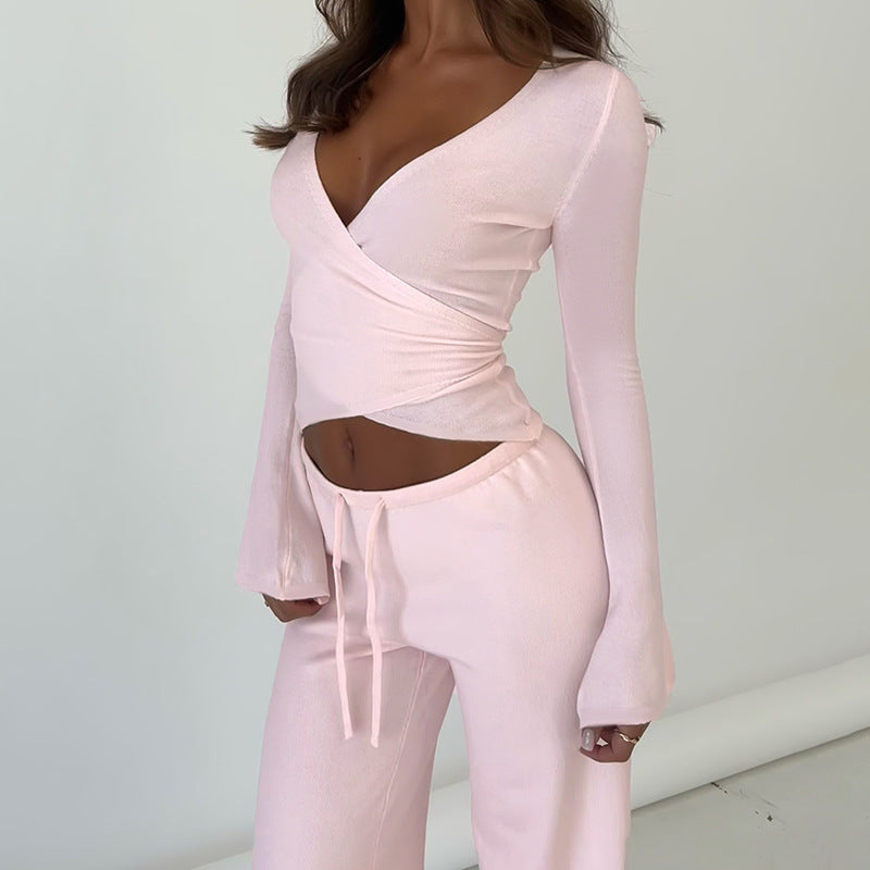 Damen nan Wickel-Cropped-Top mit tiefem V‑Ausschnitt, taillierter Wickelform und langen Glockenärmeln EB